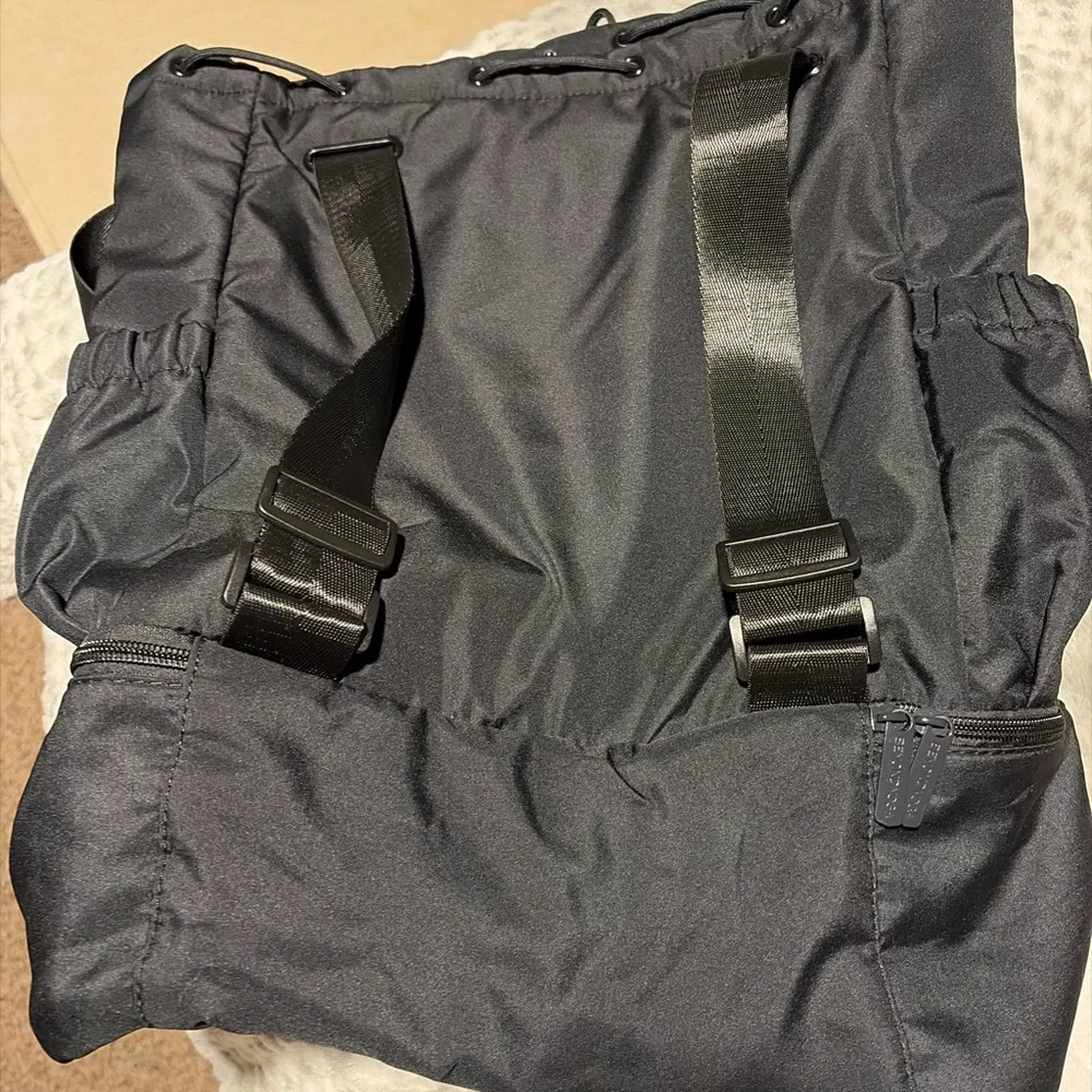 Beyond Yoga Men's‎ Backpack in Black
